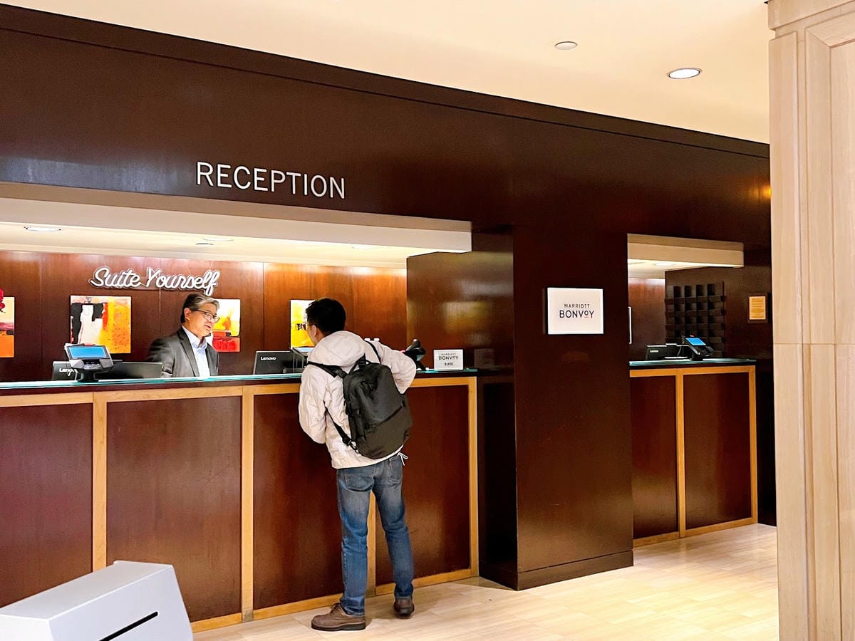 【加拿大-Vancouver】Metropolitan Ho 【加拿大-Vancouver】Metropolitan Ho