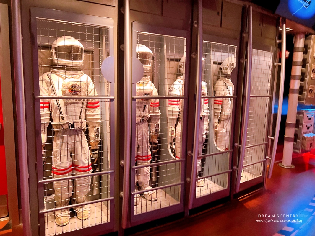 【美國 Florida】EPCOT完整攻略｜冰雪奇緣、世界展館、煙火秀一次收藏｜2024冬季迪士尼之旅