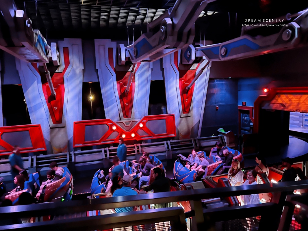 【美國 Florida】EPCOT完整攻略｜冰雪奇緣、世界展館、煙火秀一次收藏｜2024冬季迪士尼之旅
