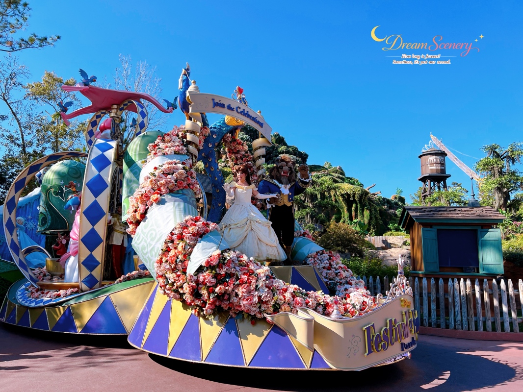 【美國 Florida】2024 Magic Kingdom表演|Mickey’s Once Upon a Christmastime Parade - 第1張圖 【美國 Florida】2024 Magic Kingdom表演|Mickey’s Once Upon a Christmastime Parade