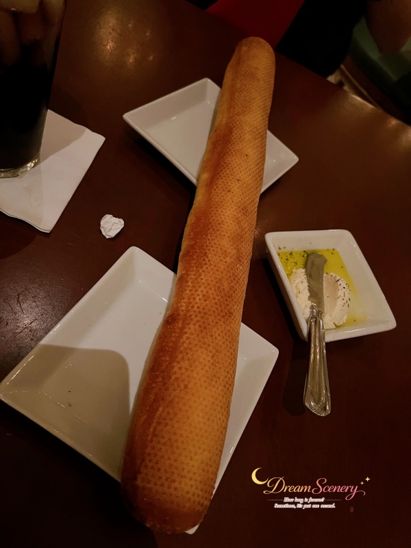 【美國 Florida】2024 Be Our Guest Restaurant|走進美女與野獸城堡用餐!訂位、菜單推薦與野獸見面體驗 - 第31張圖 【美國 Florida】2024 Be Our Guest Restaurant|走進美女與野獸城堡用餐!訂位、菜單推薦與野獸見面體驗