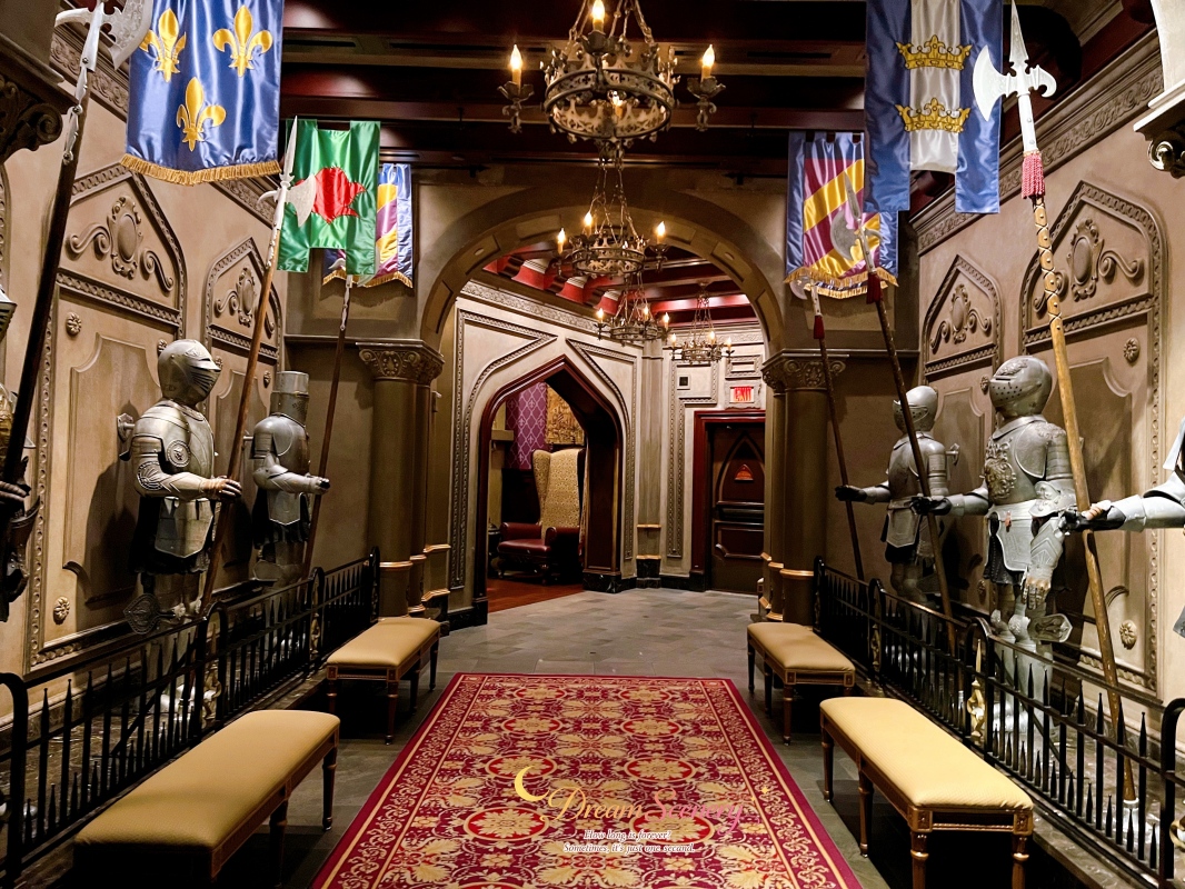 【美國 Florida】2024 Be Our Guest Restaurant|走進美女與野獸城堡用餐!訂位、菜單推薦與野獸見面體驗 - 第10張圖 【美國 Florida】2024 Be Our Guest Restaurant|走進美女與野獸城堡用餐!訂位、菜單推薦與野獸見面體驗