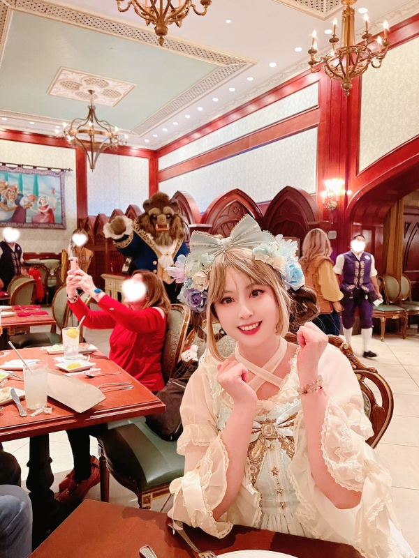 【美國 Florida】2024 Be Our Guest Restaurant|走進美女與野獸城堡用餐!訂位、菜單推薦與野獸見面體驗 - 第28張圖 【美國 Florida】2024 Be Our Guest Restaurant|走進美女與野獸城堡用餐!訂位、菜單推薦與野獸見面體驗
