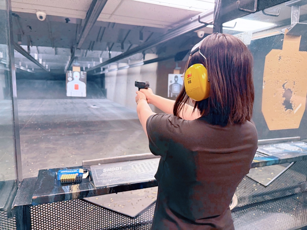 【美國-Scottsdale】人生第一次開槍！射擊初體驗｜Scottsdale Gun Club