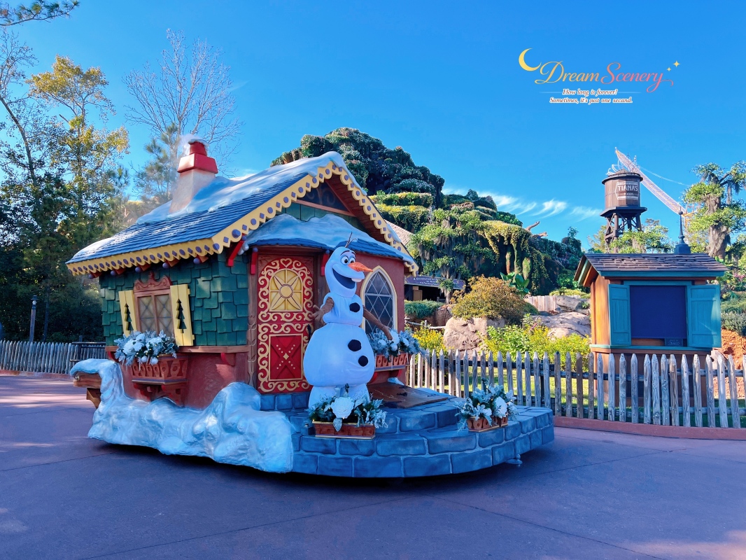 【美國 Florida】2024 Magic Kingdom表演|Mickey’s Once Upon a Christmastime Parade - 第28張圖 【美國 Florida】2024 Magic Kingdom表演|Mickey’s Once Upon a Christmastime Parade