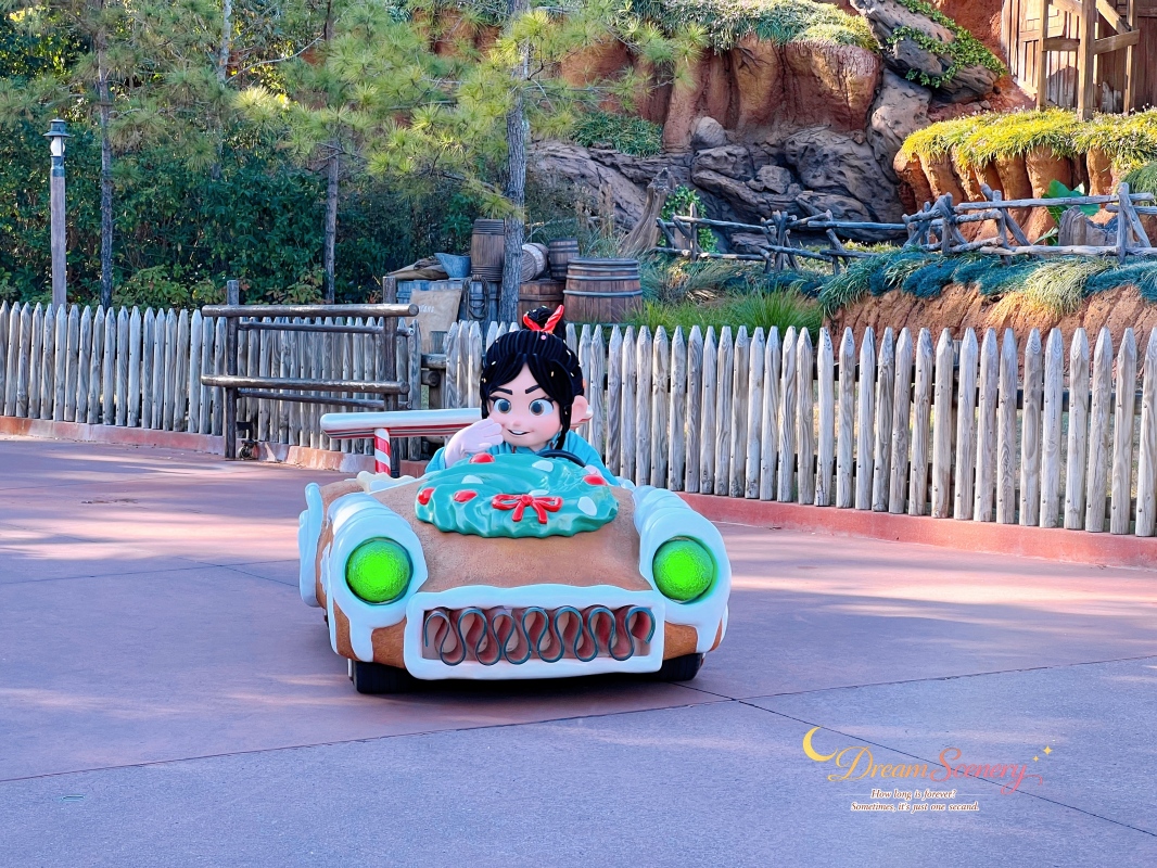 【美國 Florida】2024 Magic Kingdom表演|Mickey’s Once Upon a Christmastime Parade - 第32張圖 【美國 Florida】2024 Magic Kingdom表演|Mickey’s Once Upon a Christmastime Parade