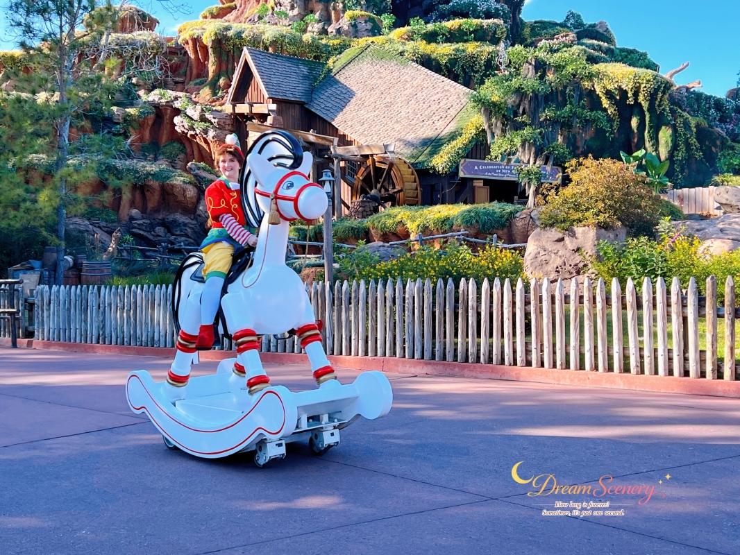 【美國 Florida】2024 Magic Kingdom表演|Mickey’s Once Upon a Christmastime Parade - 第50張圖 【美國 Florida】2024 Magic Kingdom表演|Mickey’s Once Upon a Christmastime Parade