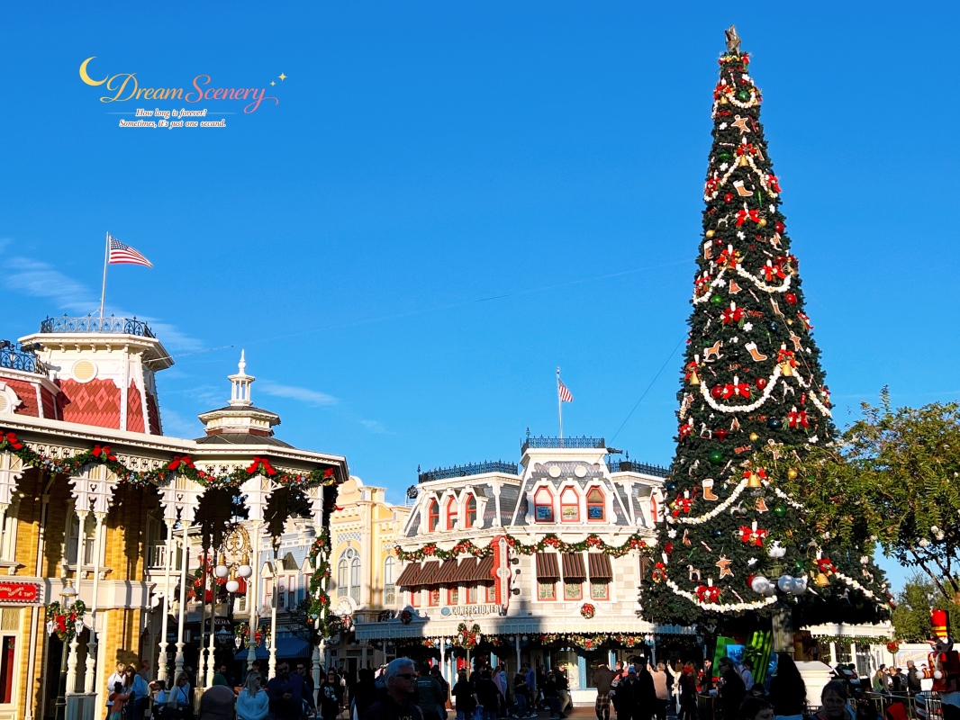 【美國 Florida】2024 Magic Kingdom表演|Mickey’s Once Upon a Christmastime Parade - 第57張圖 【美國 Florida】2024 Magic Kingdom表演|Mickey’s Once Upon a Christmastime Parade