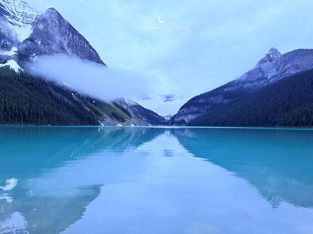 【加拿大-Banff】Fairmont Chateau Lake Louise湖畔散步｜在雪山與湖景之間享受片刻寧靜