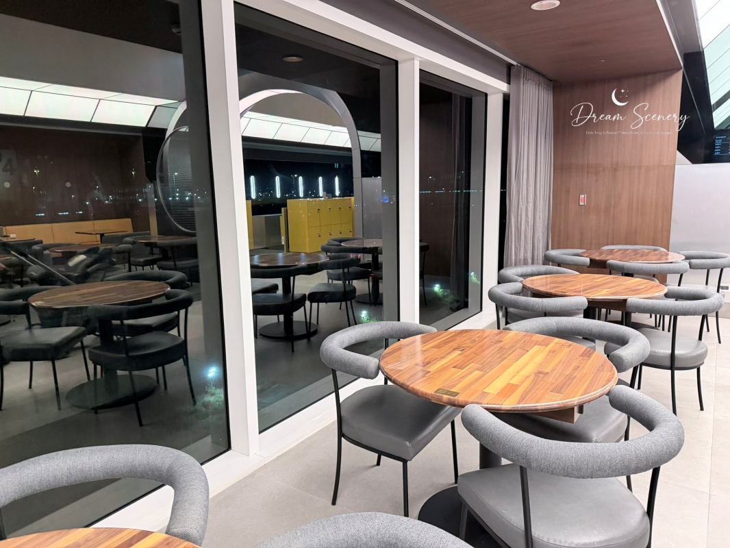 【台灣-桃園機場】STARLUX GALACTIC Lounge 星宇航空貴賓室|請客樓、老四川、吃茶三千一次享受|舒適母嬰室與淋浴間 - 第24張圖 【台灣-桃園機場】STARLUX GALACTIC Lounge 星宇航空貴賓室|請客樓、老四川、吃茶三千一次享受|舒適母嬰室與淋浴間