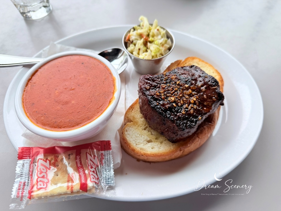 【加拿大-Banff】班夫小鎮人氣牛排館，期待很高卻有點失望｜Melissa’s MisSteak