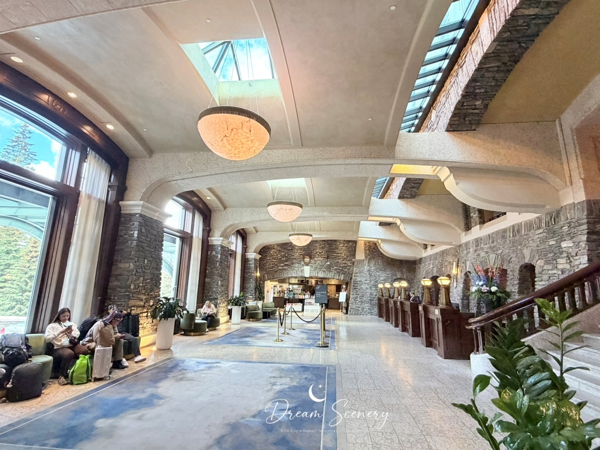 【加拿大-Banff】走進落磯山脈中的城堡，探索古典大廳與山谷花園｜Fairmont Banff Springs